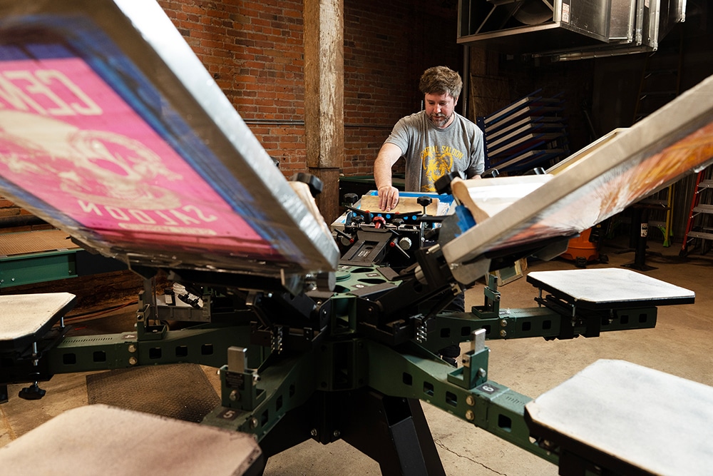 Seattle’s Central Saloon Prints Its Own T-Shirts, Boosting Monthly Sales 5X